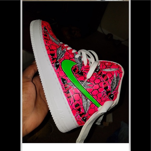 Micheal McCullough celebrity shoe custom art work - Picture 5 of 8